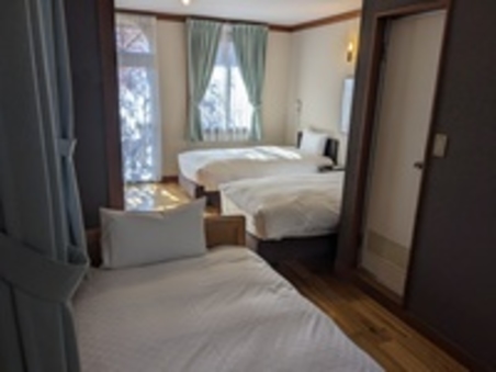 スタンダード洋室トリプル